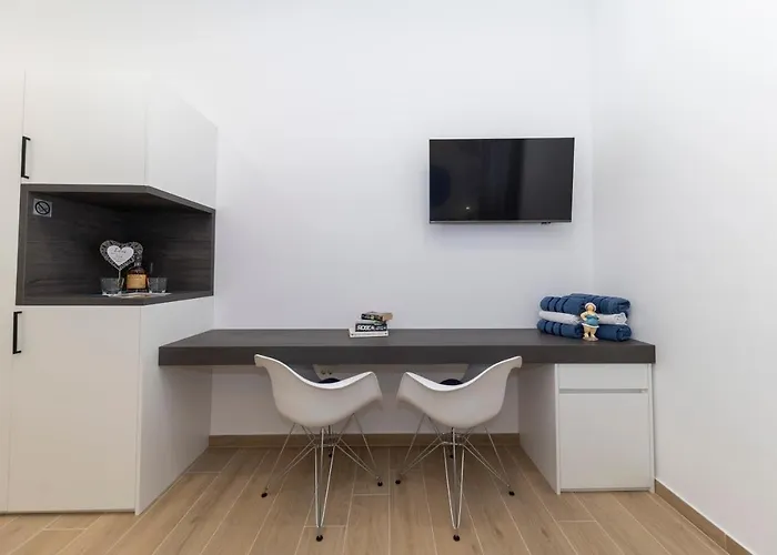 & Kolovare 2, Apartment